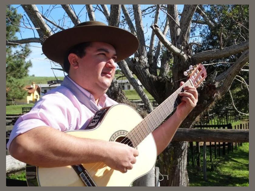 Juliano Moreno